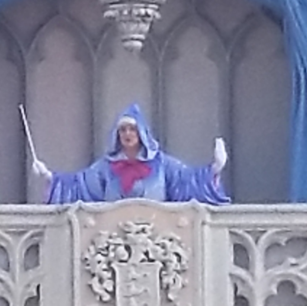 Meet your Posher, Jama